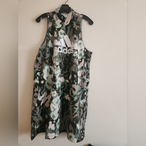 Adidas Graphic Dress CAMO green/ white BNWT - Picture 6 of 6